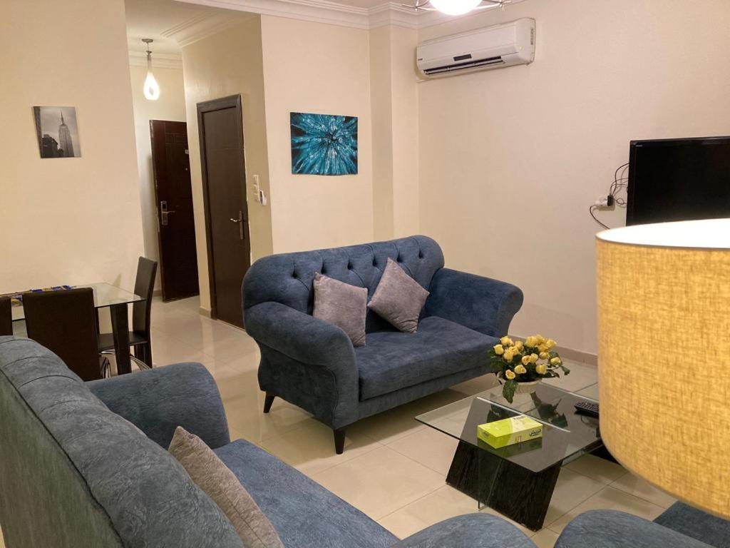 Uptown Hotel Apartment Amman Bagian luar foto