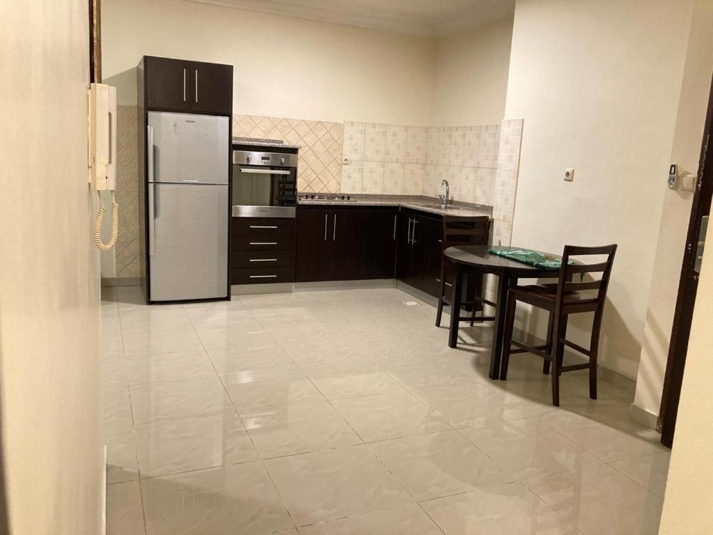 Uptown Hotel Apartment Amman Bagian luar foto