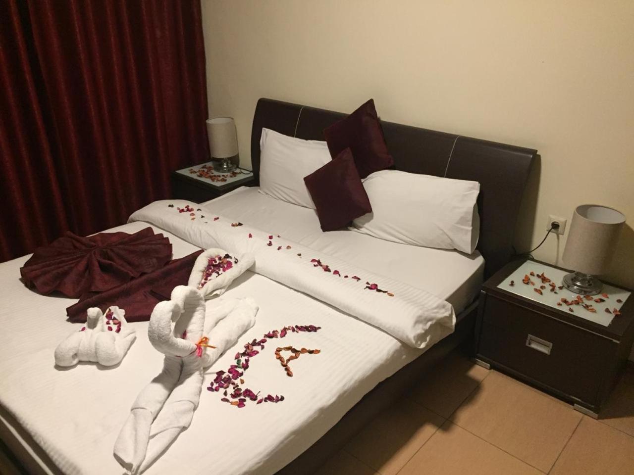 Uptown Hotel Apartment Amman Bagian luar foto