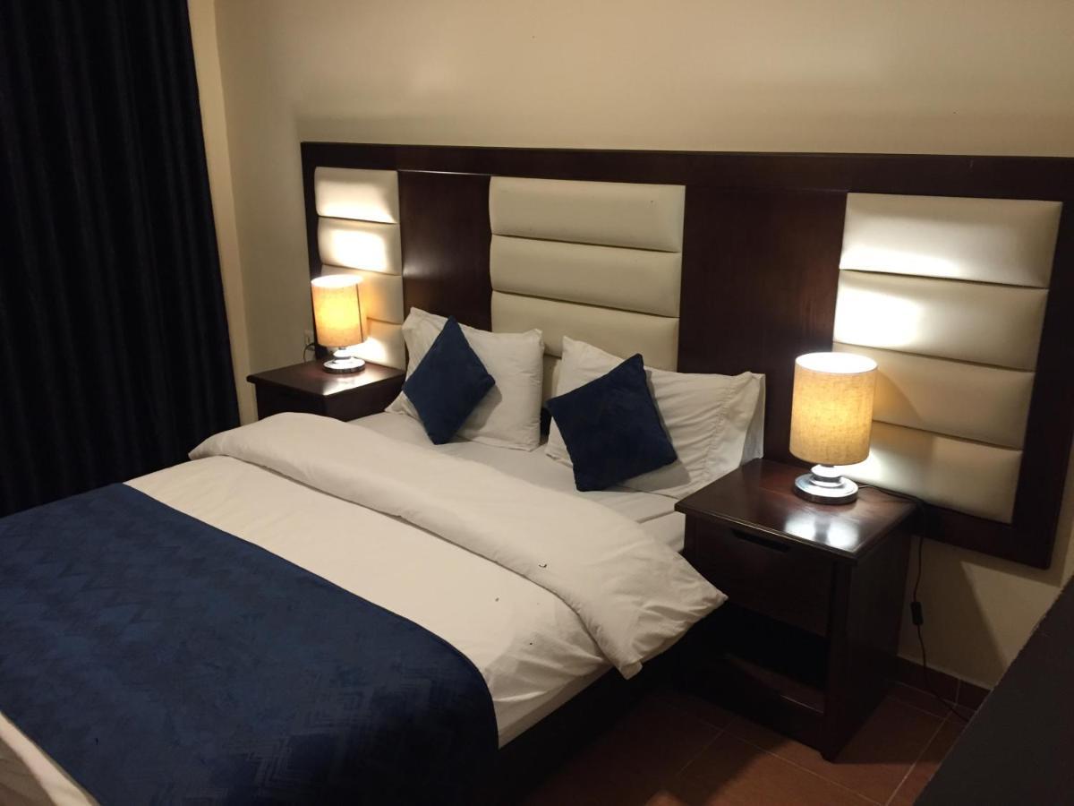Uptown Hotel Apartment Amman Bagian luar foto