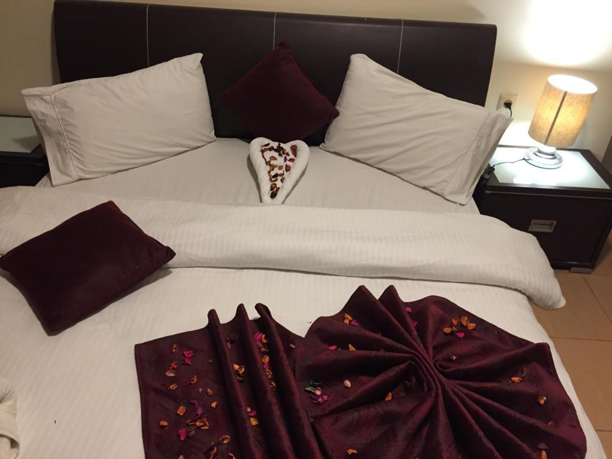 Uptown Hotel Apartment Amman Bagian luar foto